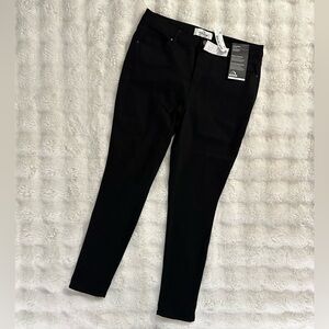 Jordache Comfy High Rise Jeggings NWT